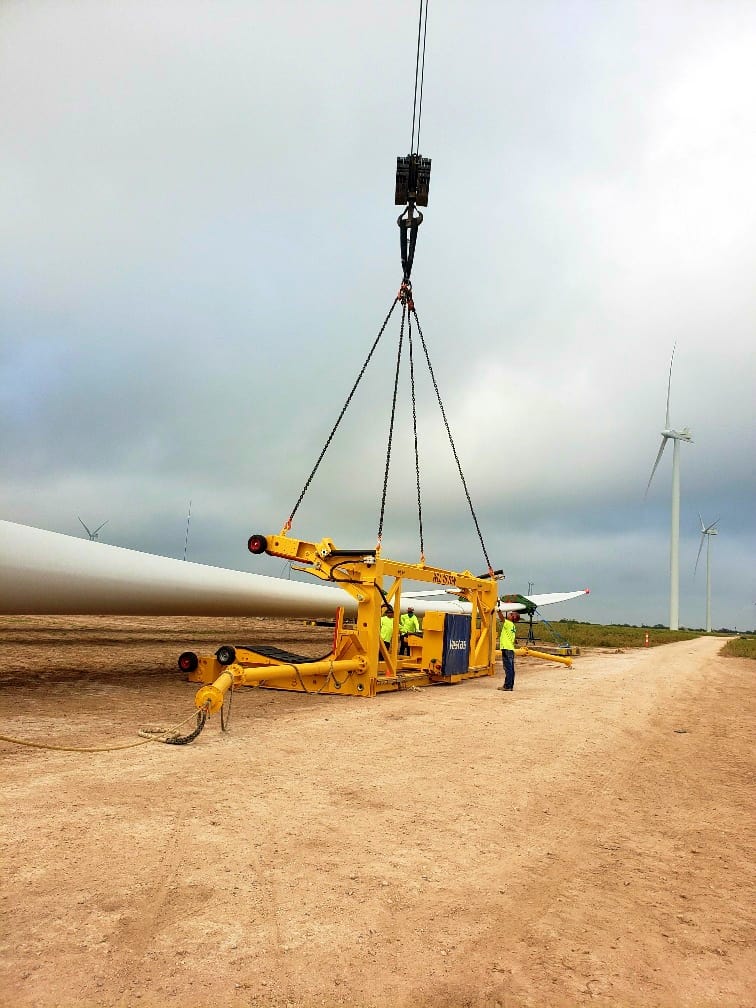 Bay Ltd’s new LTM11200-9.1 in the Wind Farm in Rio Grande City – Bay Ltd.
